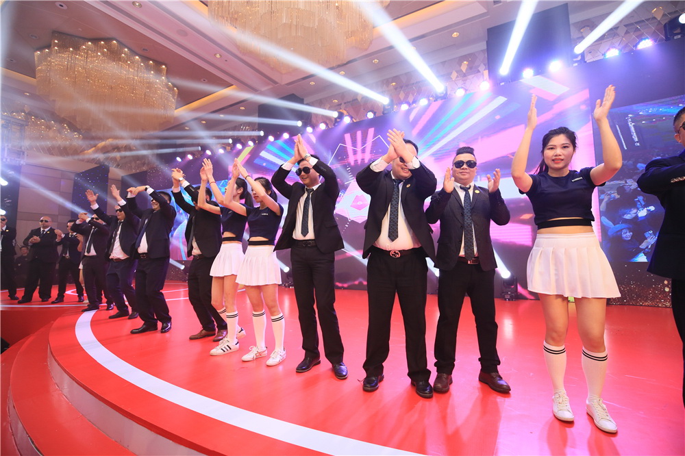 2019年好色先生TV免费下载集团经销商年会